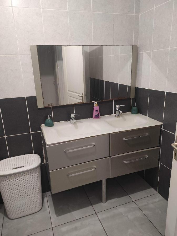 Apartmán Location Saisonniere Les Bibassiers Le Tampon Exteriér fotografie